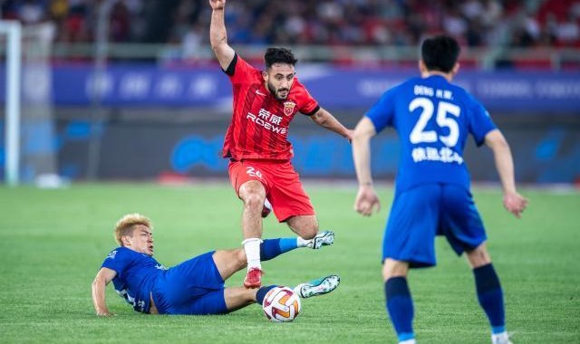 免费178足球直播在线直播观看免费-“巴尔加斯事件”早有预兆 哈维尔：我说过我要换人